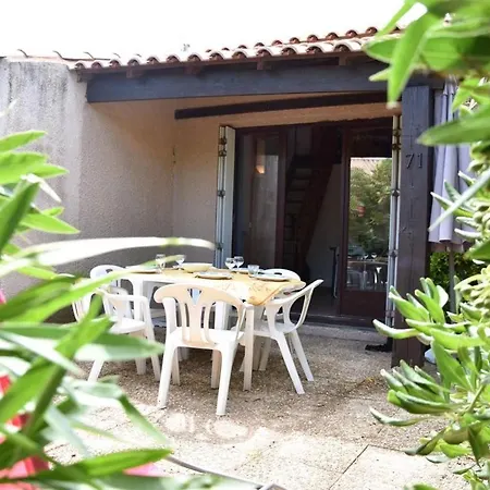 Villa Maison Au Bord Du Bras De Avec Terrasse - Ay090-071 Vires